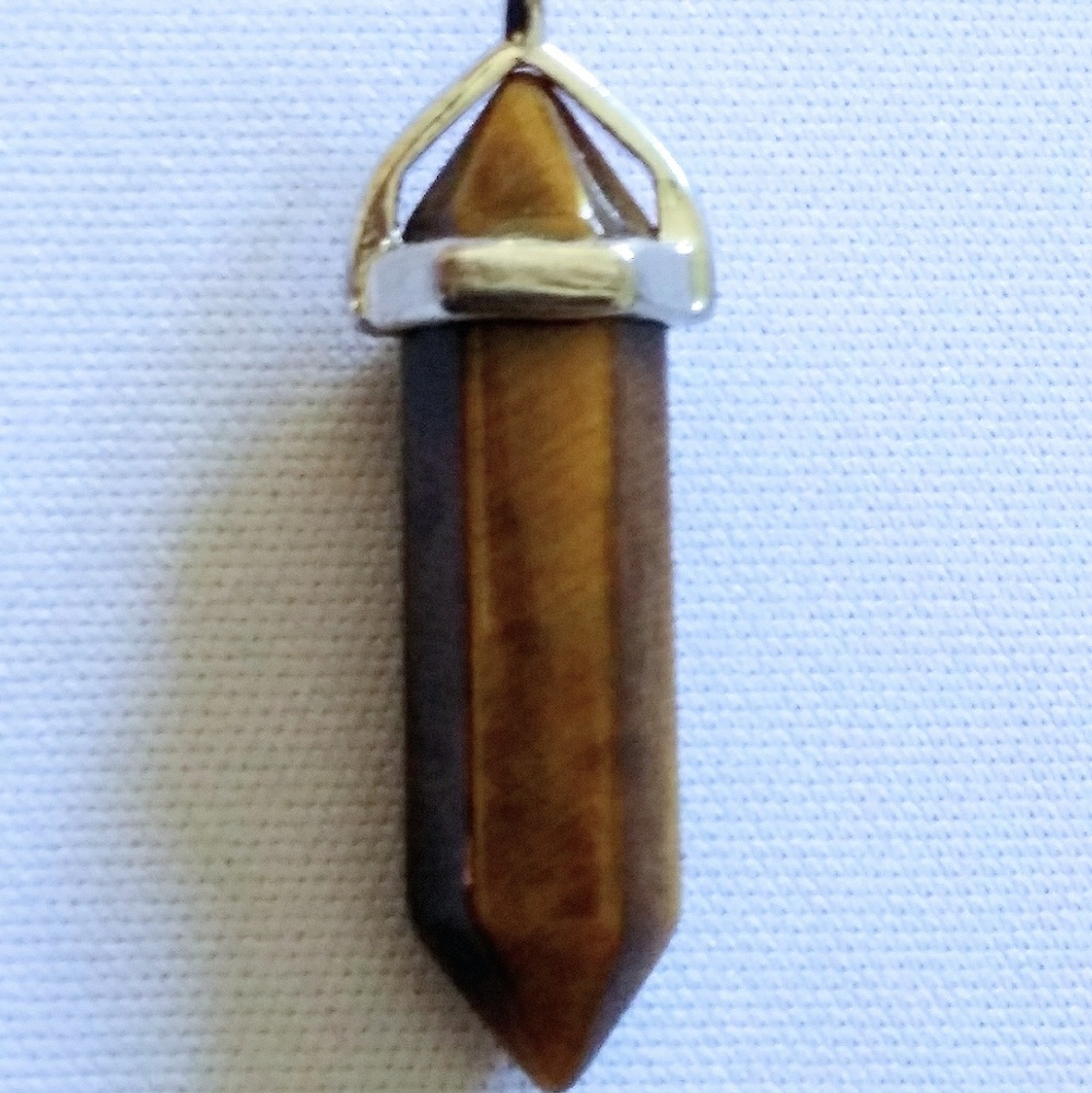 Tiger's eye stone pendant in silver.